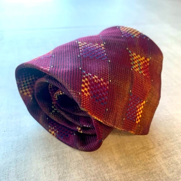 Robert Talbott “Best of Class” Multicolored Beautiful Tie - Picture 3 of 6